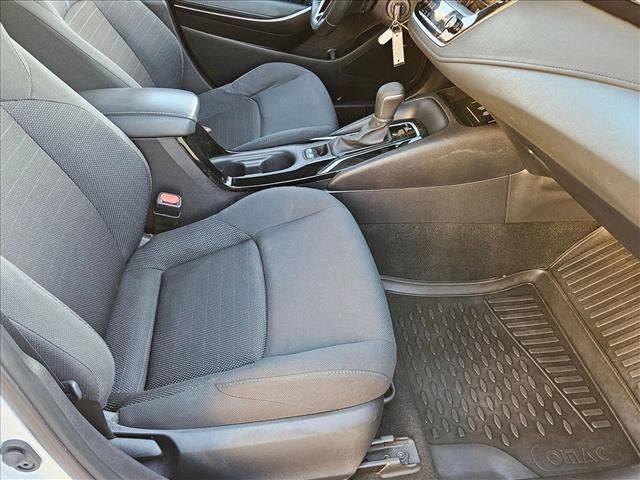 Used 2022 Toyota Corolla SE FWD image 19