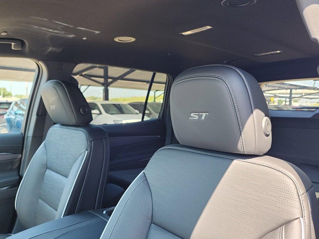 New 2026 Buick Enclave Sport Touring w/ Super Cruise Package image 17