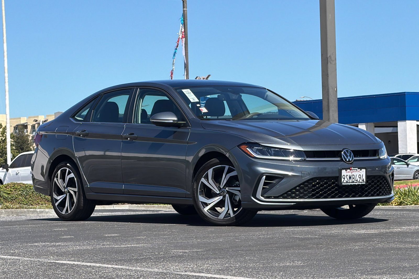 Used 2025 Volkswagen Jetta SEL FWD video 2