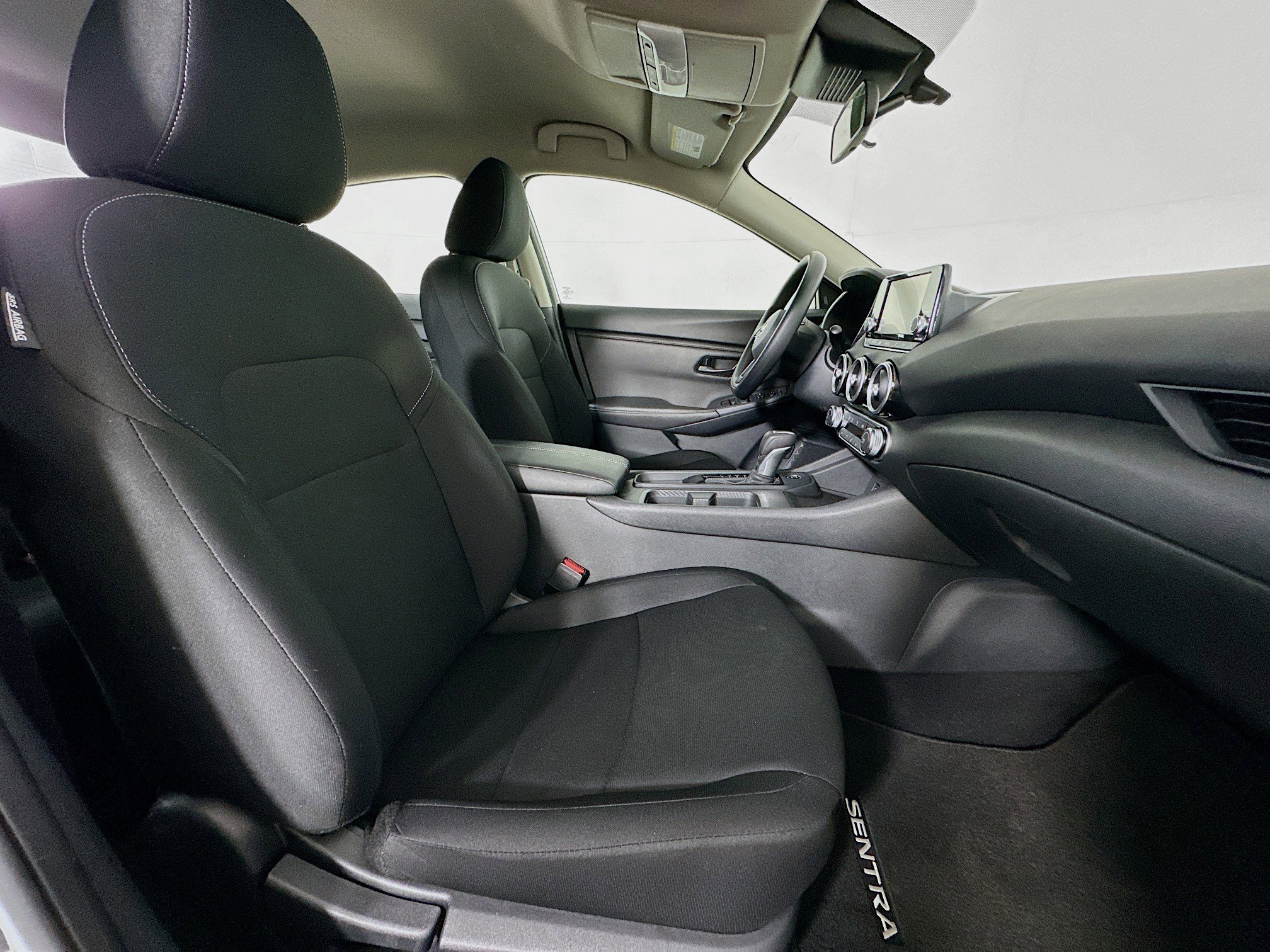 Used 2025 Nissan Sentra S image 29