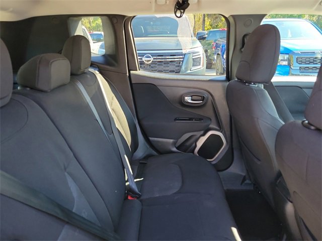 Used 2017 Jeep Renegade Latitude image 29