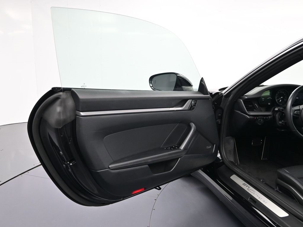 Certified 2021 Porsche 911 Carrera image 13