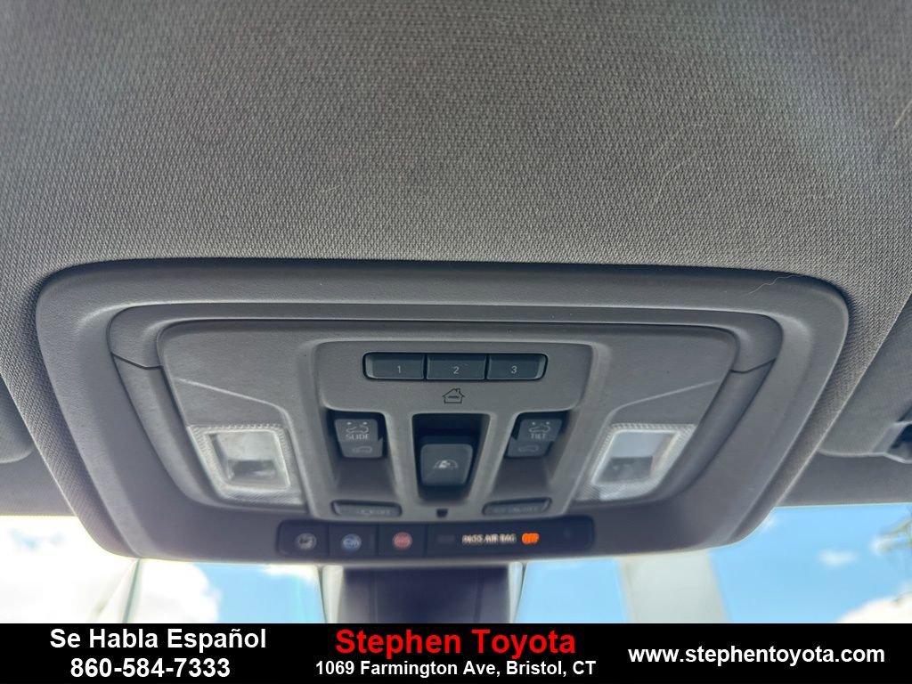 Used 2021 GMC Sierra 1500 SLT AWD/4WD image 23