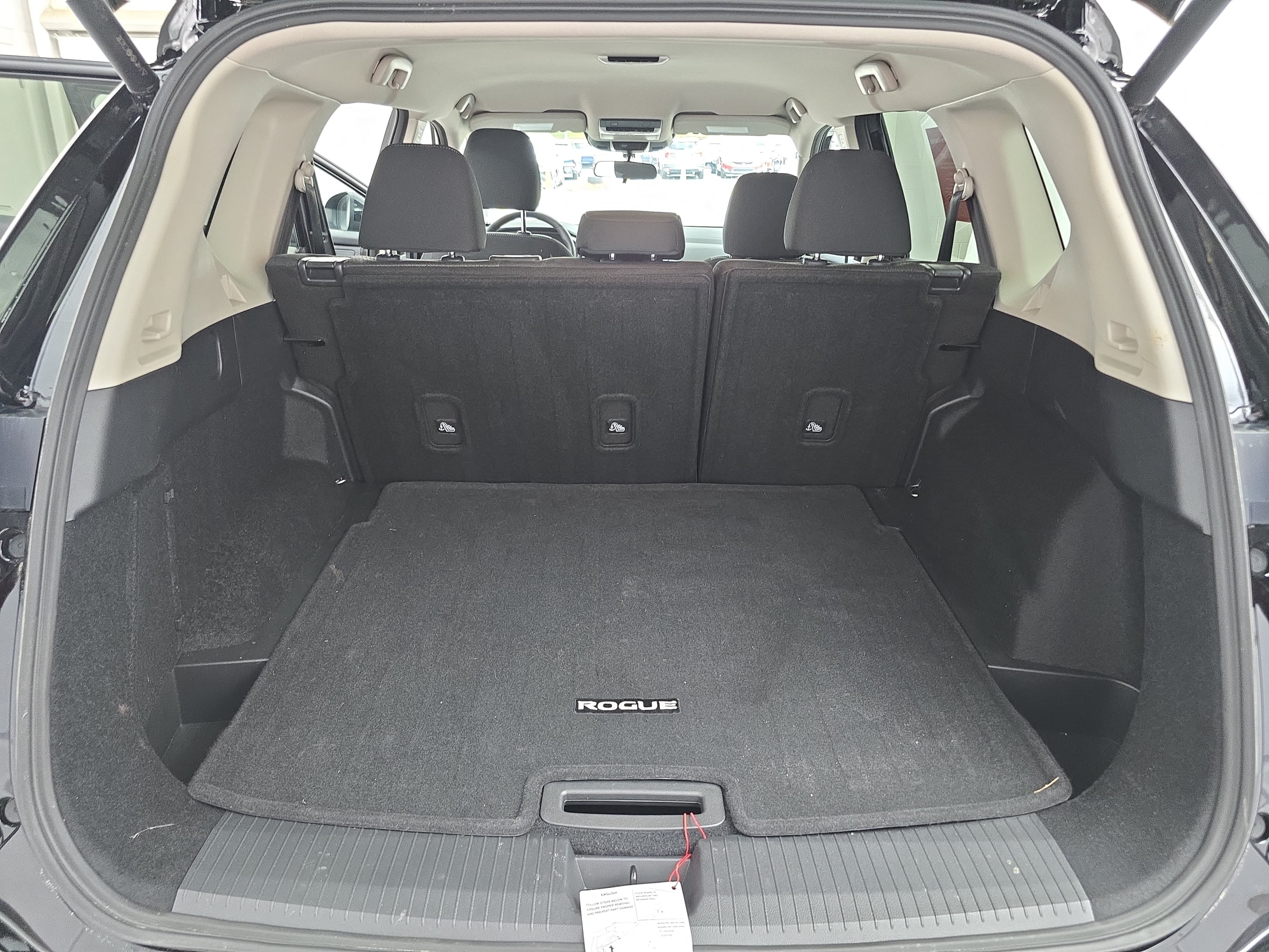 Certified 2025 Nissan Rogue SV FWD image 12