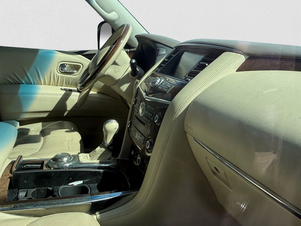 Used 2011 INFINITI QX56 4WD image 8