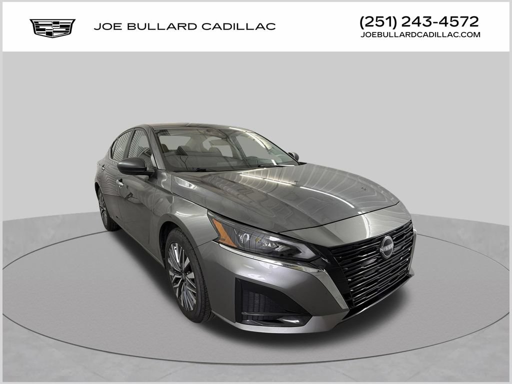 Used 2025 Nissan Altima 2.5 SV