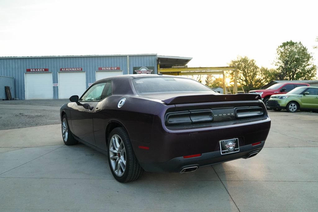 Used 2022 Dodge Challenger GT image 4