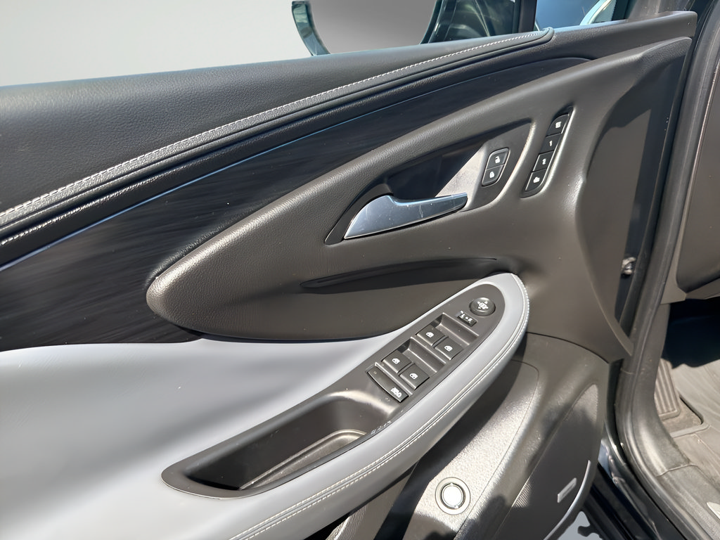 Used 2020 Buick Envision Premium AWD/4WD image 16