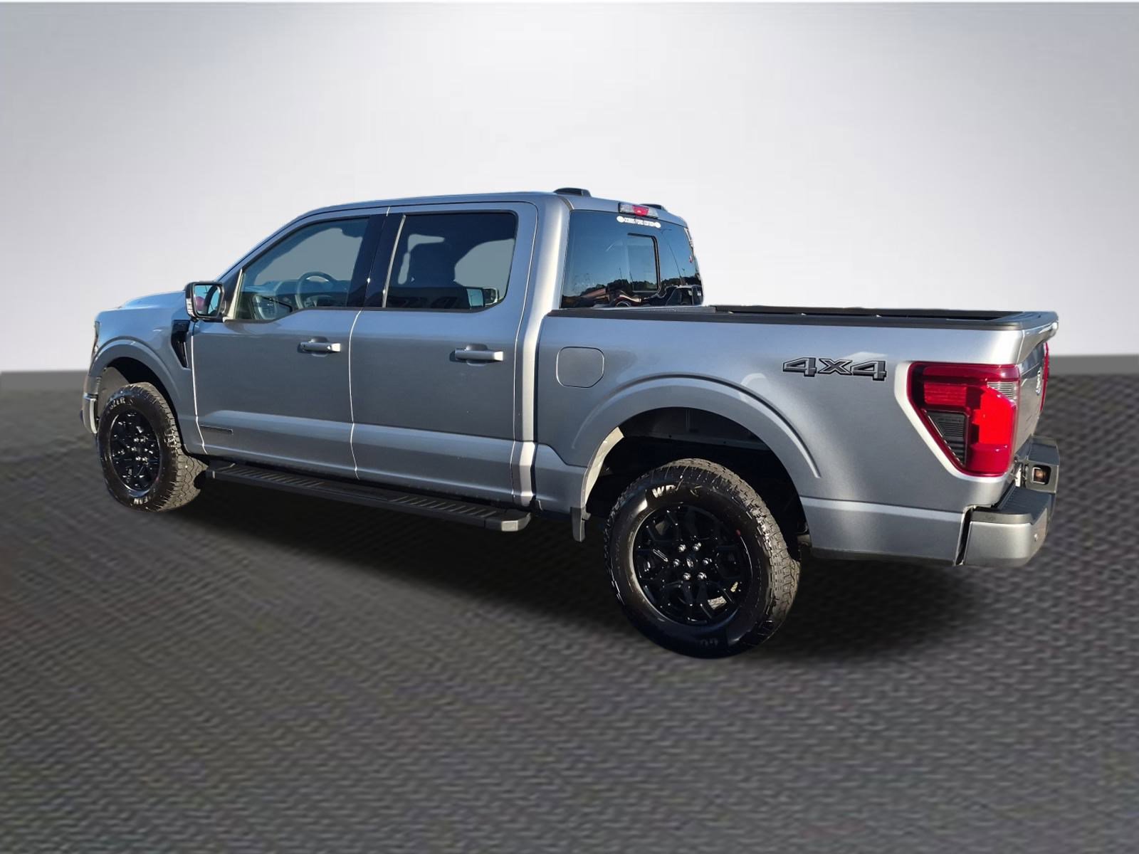 New 2025 Ford F150 XLT w/ Equipment Group 302A MID image 5