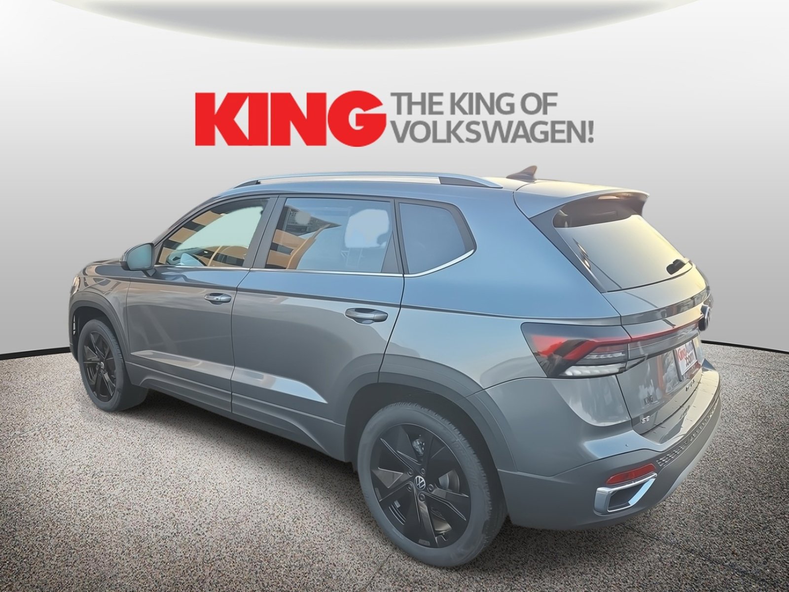 New 2026 Volkswagen Taos SE image 6