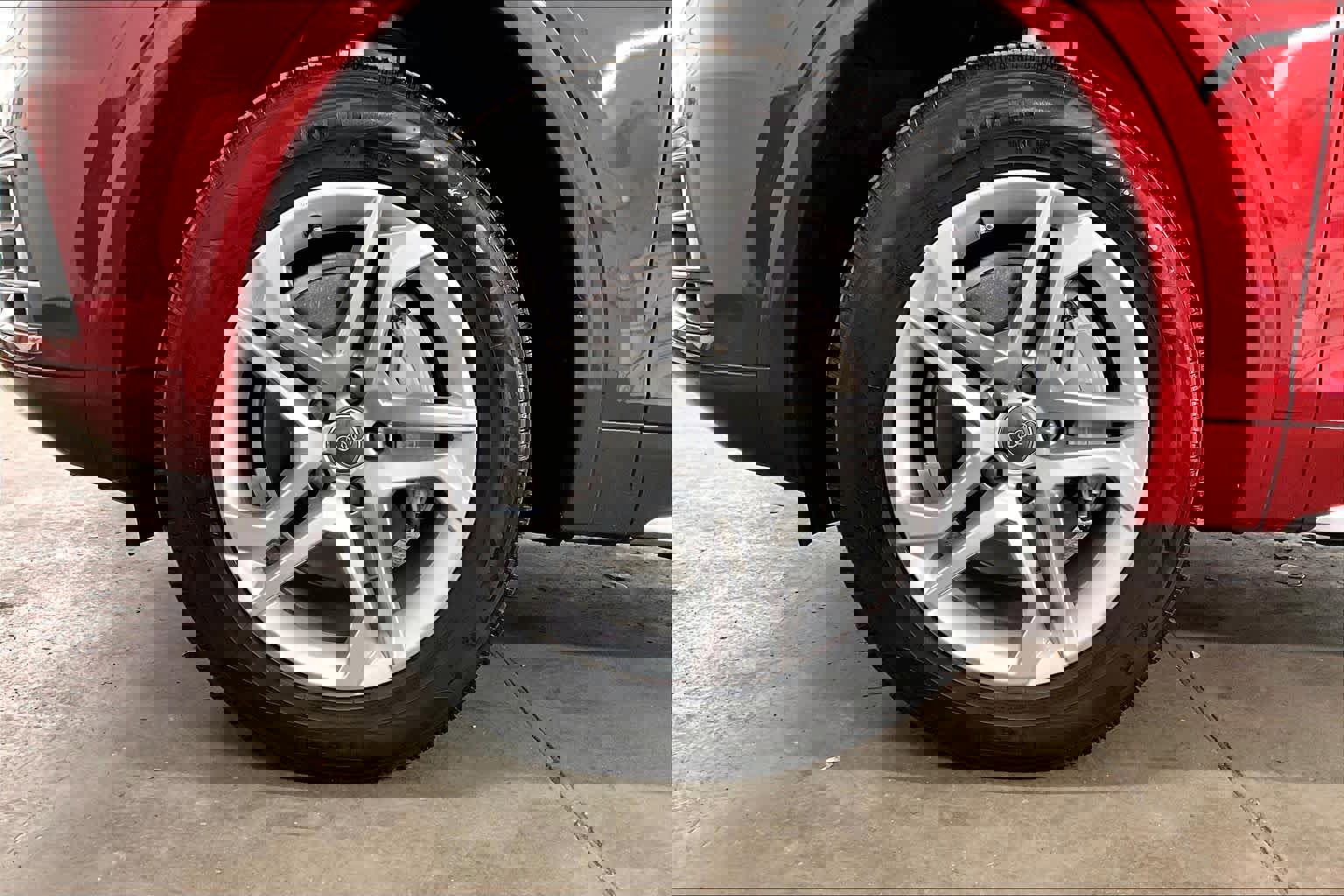 Used 2018 Audi Q5 2.0T Premium Plus w/ Premium Plus Package image 12