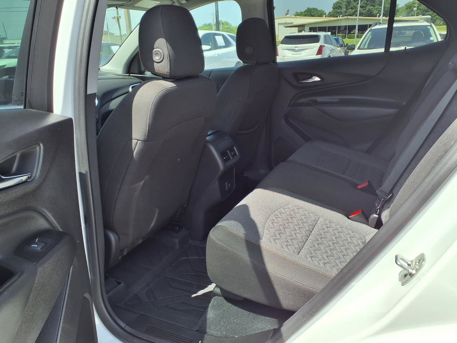 Used 2024 Chevrolet Equinox LT w/ LPO, Floor Liner Package FWD image 18