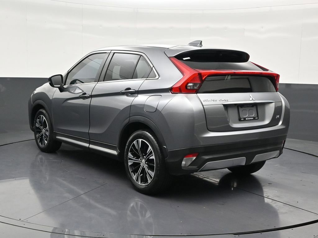 Used 2020 Mitsubishi Eclipse Cross LE image 3