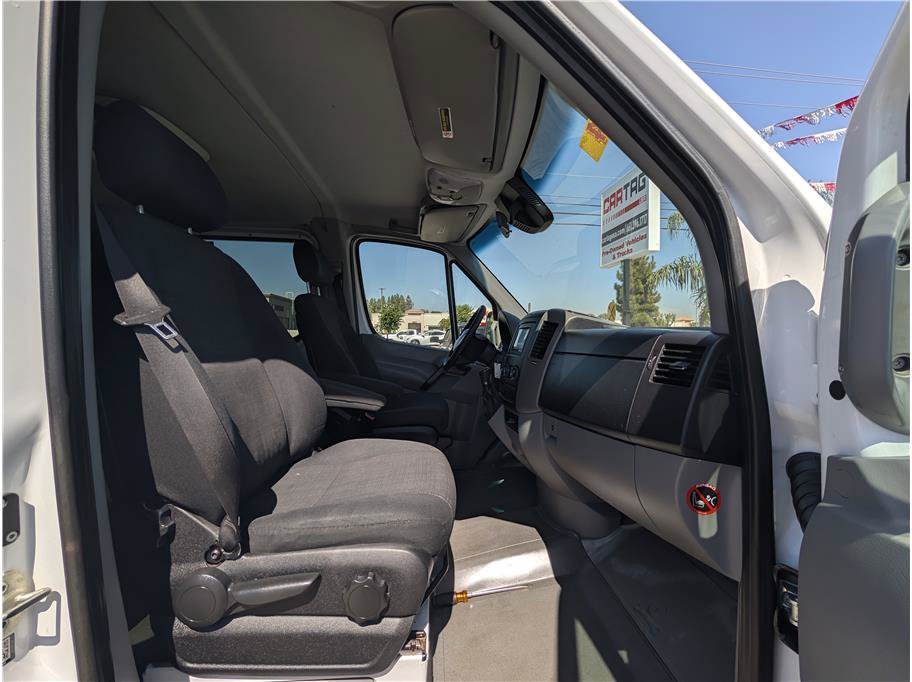 Used 2017 Mercedes-Benz Sprinter 2500 image 13
