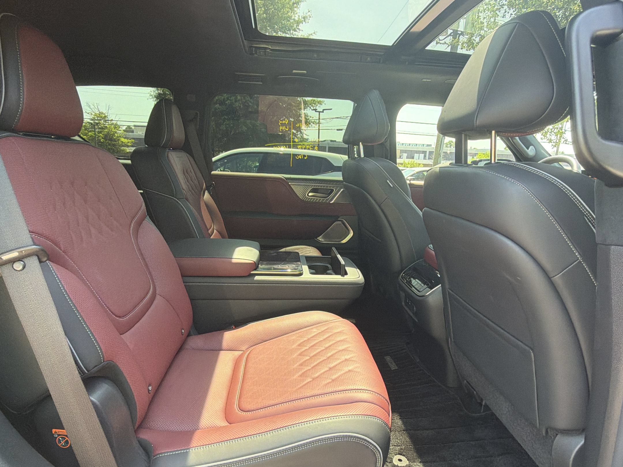 Used 2025 INFINITI QX80 Autograph AWD/4WD image 30