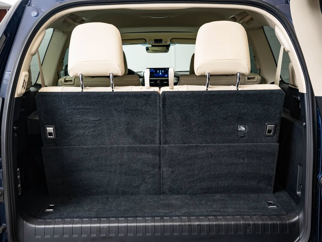 Certified 2023 Lexus GX 460 Premium AWD/4WD image 19