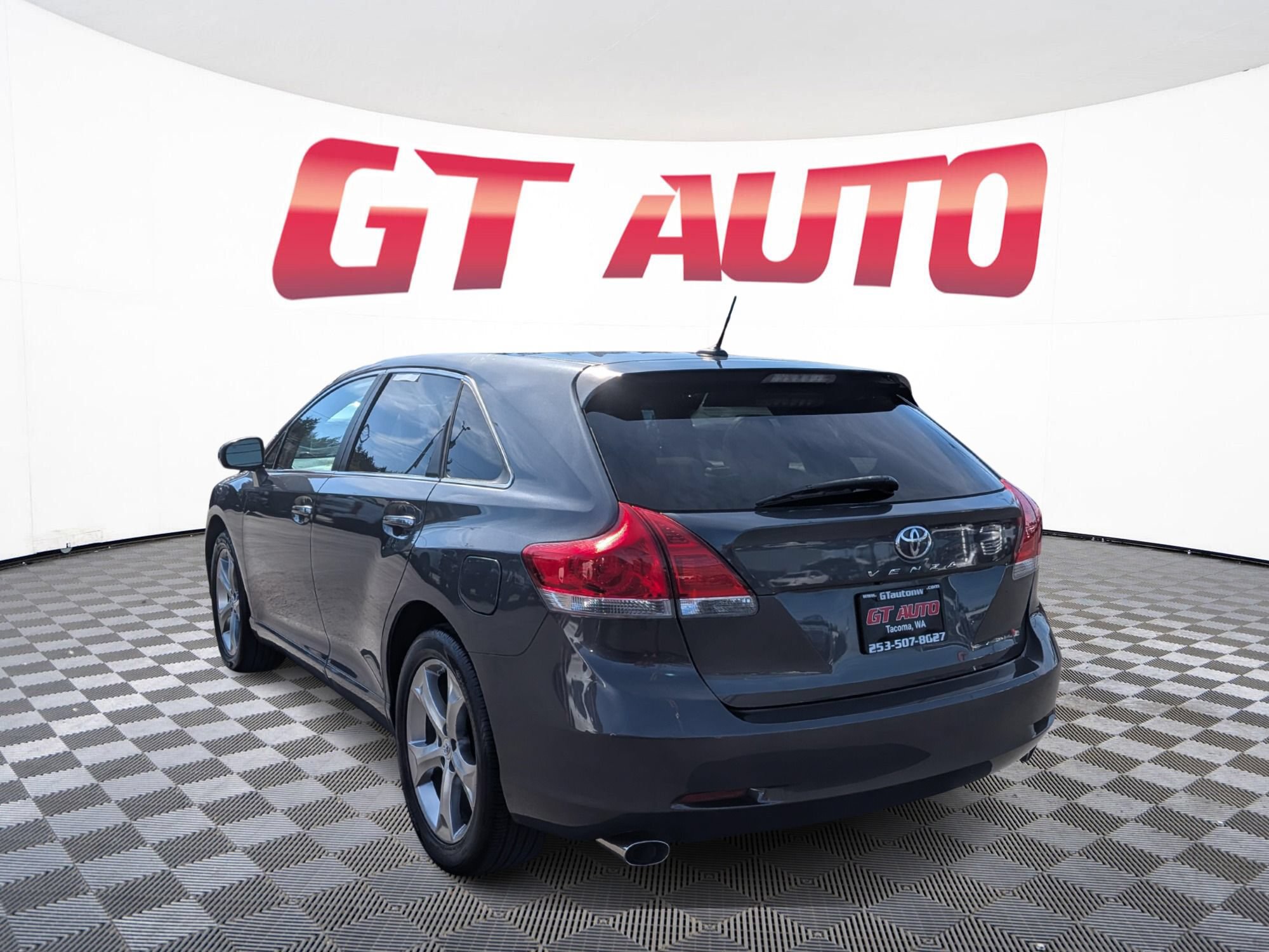 Used 2011 Toyota Venza w/ Premium Pkg #2 FWD image 3