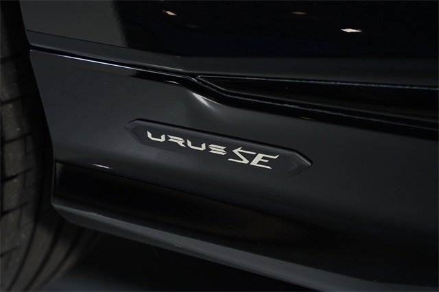 Used 2025 Lamborghini Urus SE image 11
