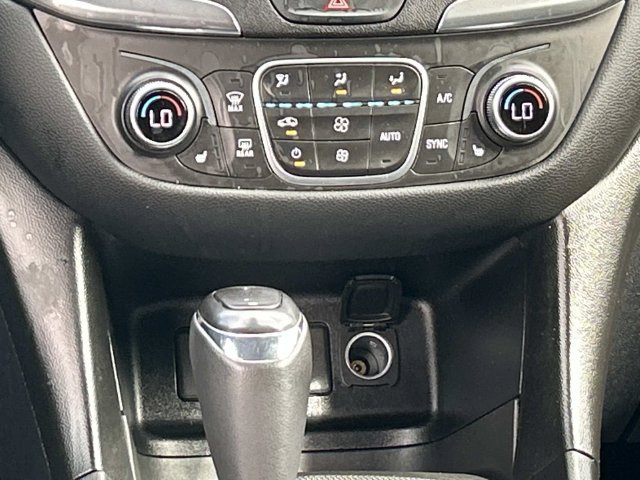 Used 2019 Chevrolet Equinox LT FWD image 29