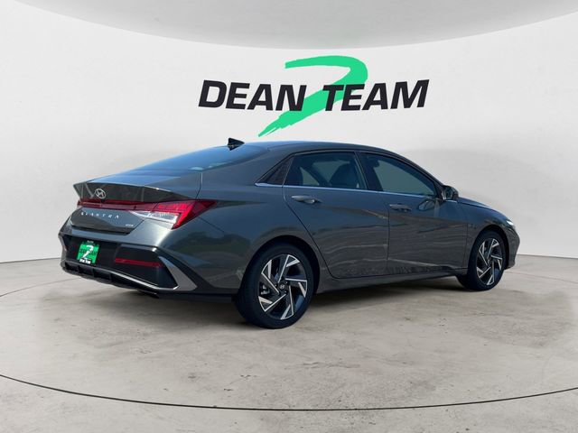 New 2025 Hyundai Elantra Limited image 7