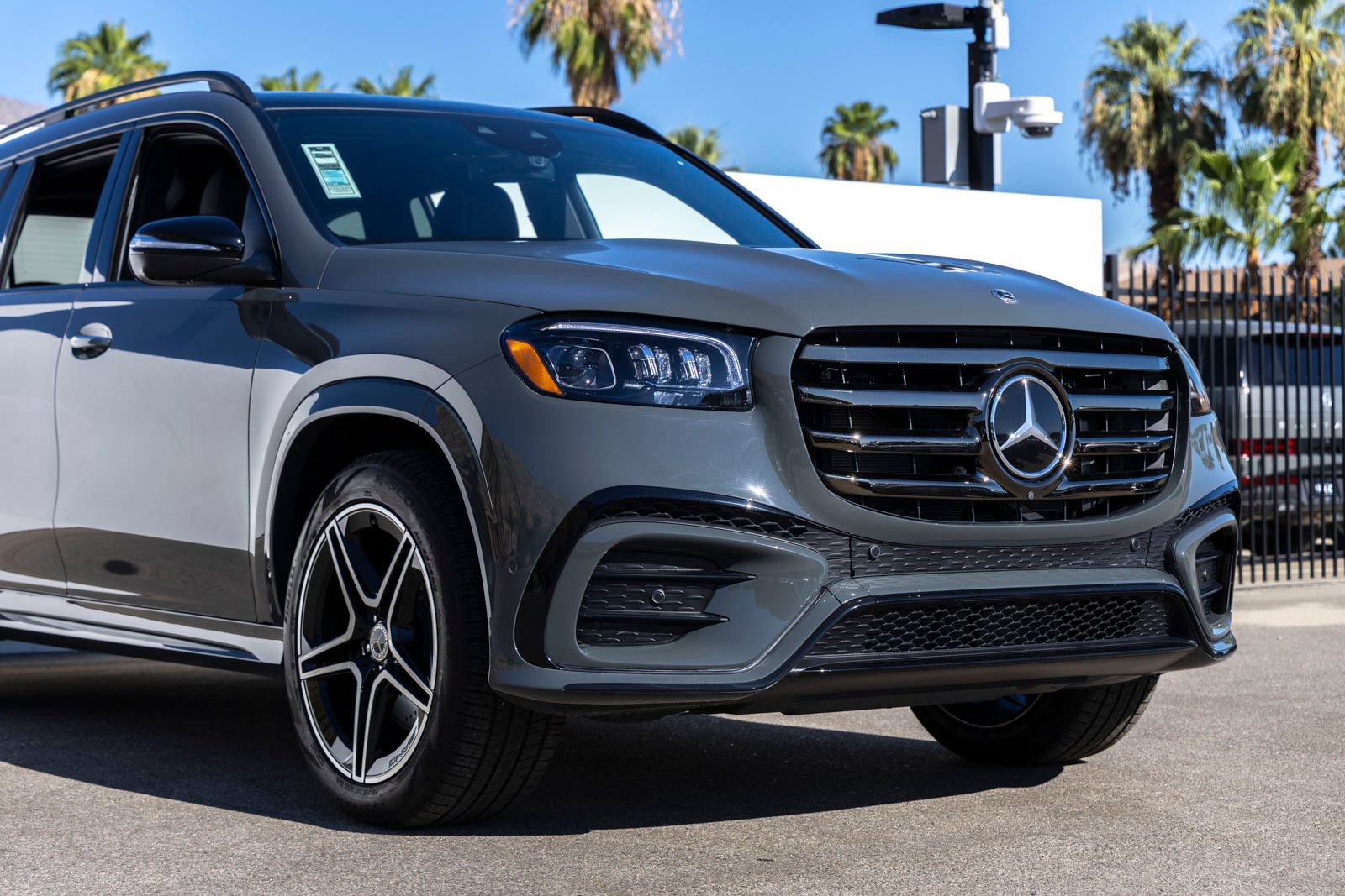 Used 2026 Mercedes-Benz GLS 450 4MATIC image 3