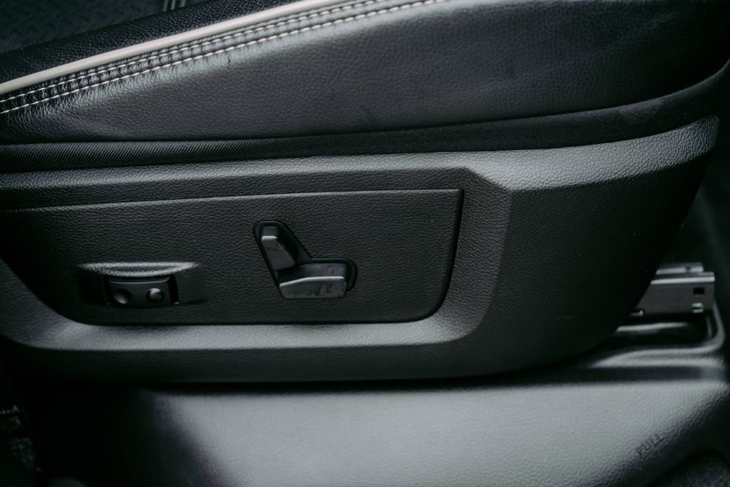 Used 2024 RAM 3500 Laramie w/ Night Edition image 16