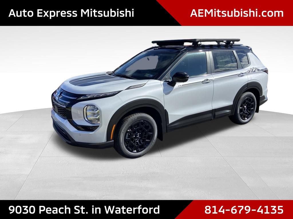 New 2025 Mitsubishi Outlander AWD image 3