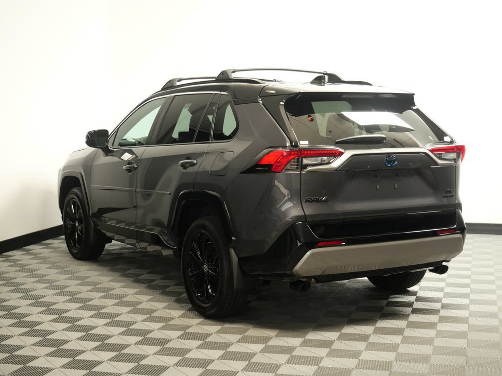 Used 2024 Toyota RAV4 XSE AWD/4WD image 7