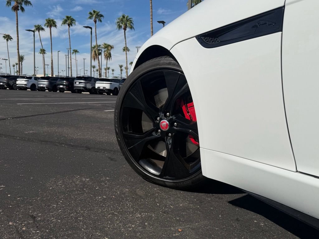 Used 2023 Jaguar F-TYPE R-Dynamic AWD/4WD image 5