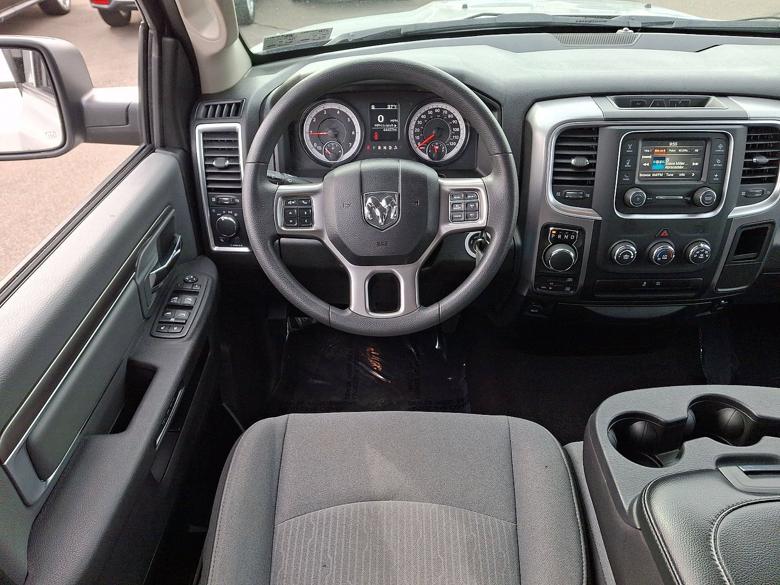 Used 2024 RAM 1500 Classic SLT image 10