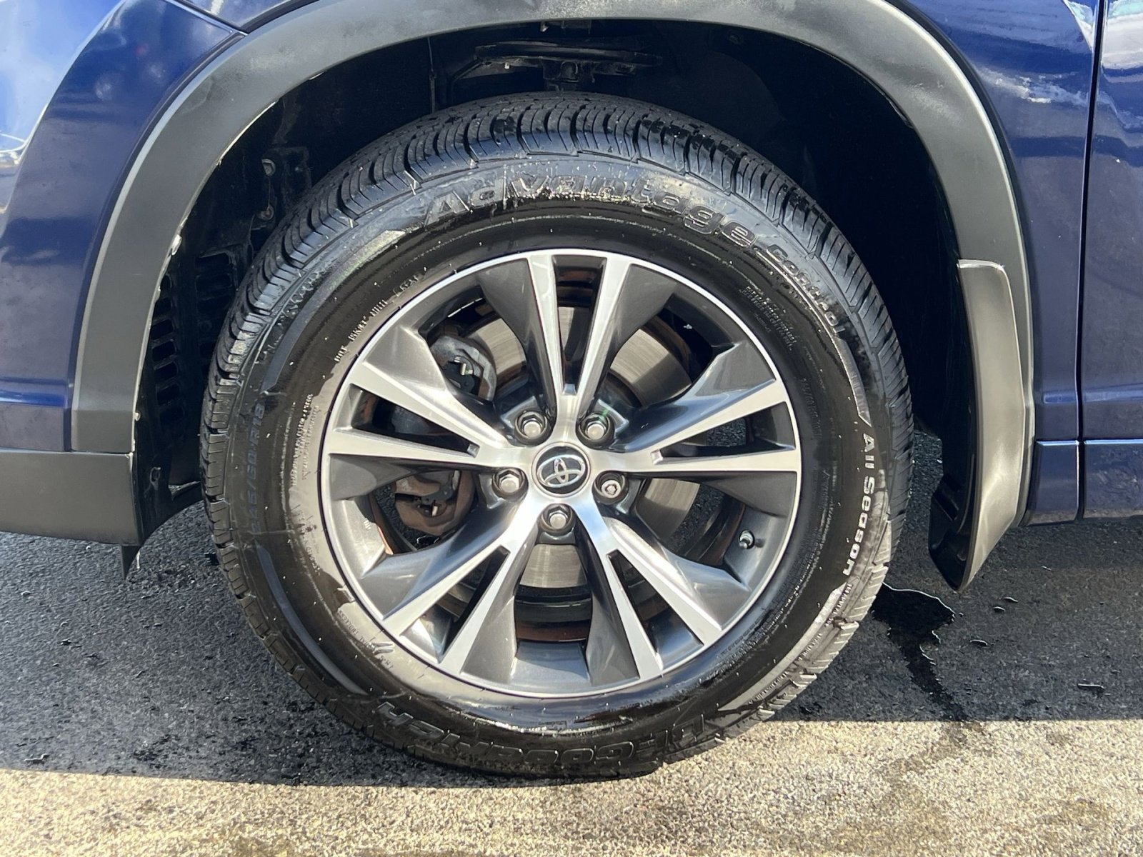 Used 2016 Toyota Highlander XLE image 13