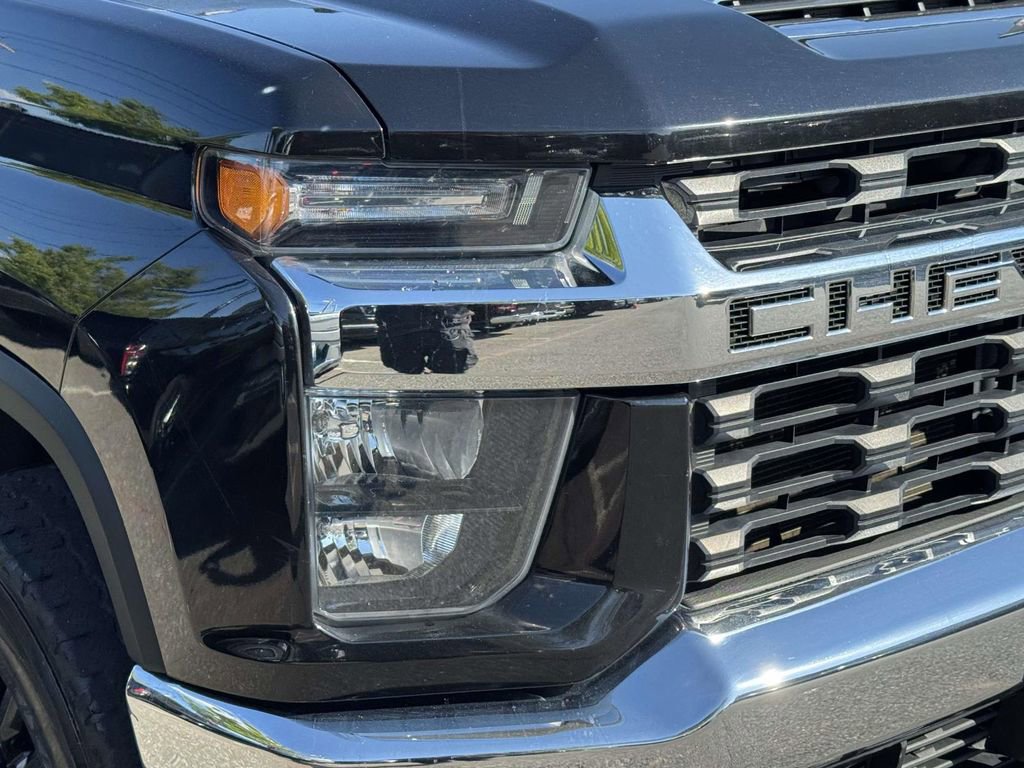 Used 2022 Chevrolet Silverado 3500 LT w/ Convenience Package AWD/4WD image 12