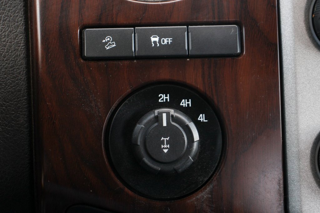 Used 2016 Ford F250 Lariat w/ Lariat Ultimate Package image 30