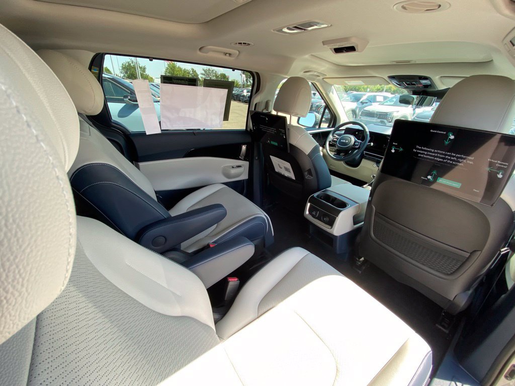 New 2026 Kia Carnival SX Prestige FWD image 23
