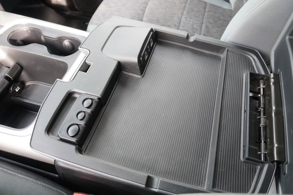 Used 2018 RAM 1500 Big Horn image 23