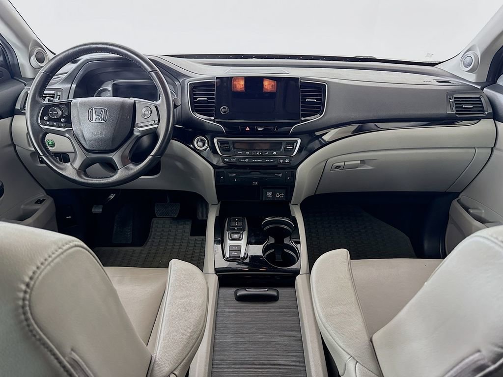 Used 2021 Honda Pilot Touring image 3