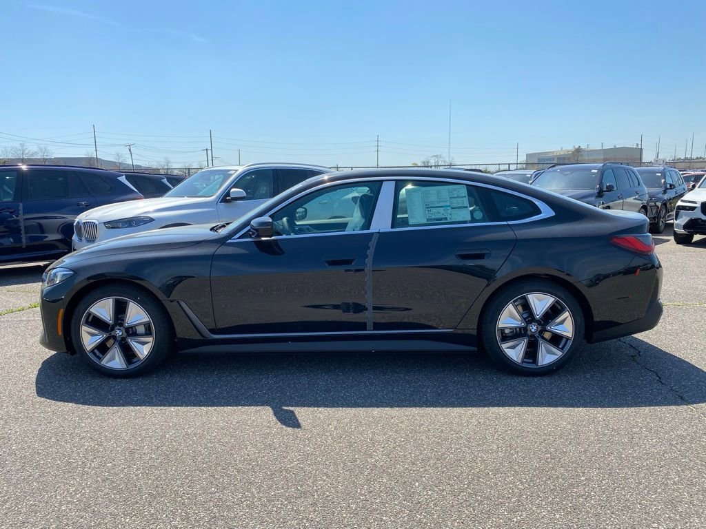New 2026 BMW i4 xDrive40i w/ Parking Assistance Package AWD/4WD image 4