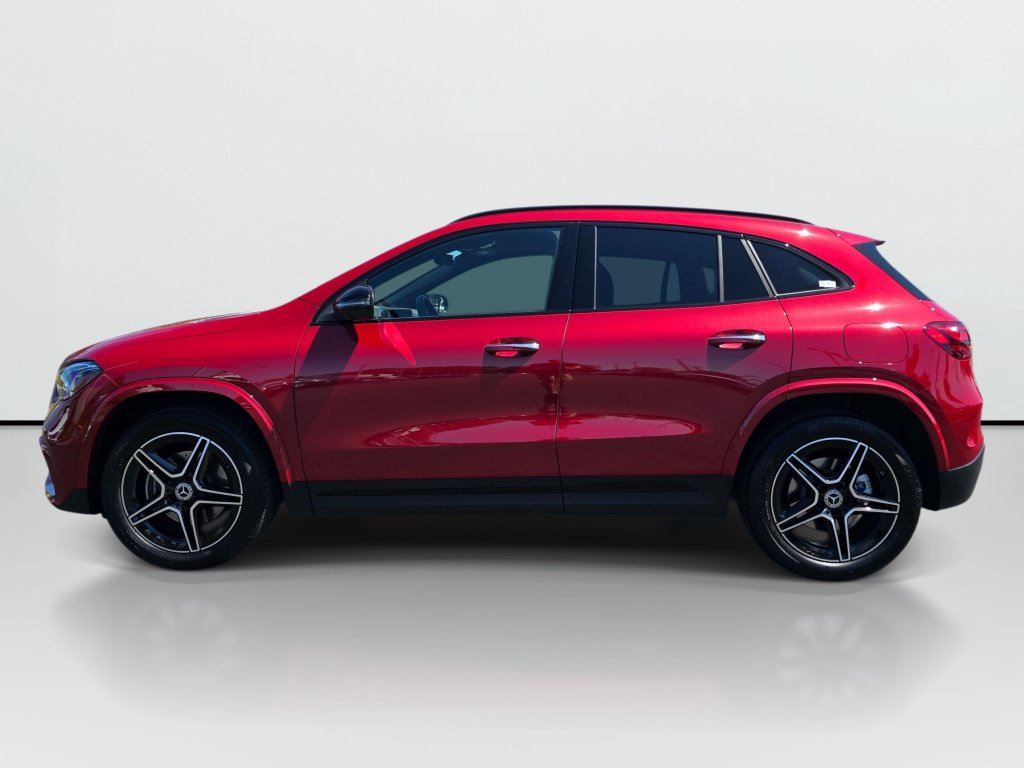 Used 2026 Mercedes-Benz GLA 250 4MATIC image 2