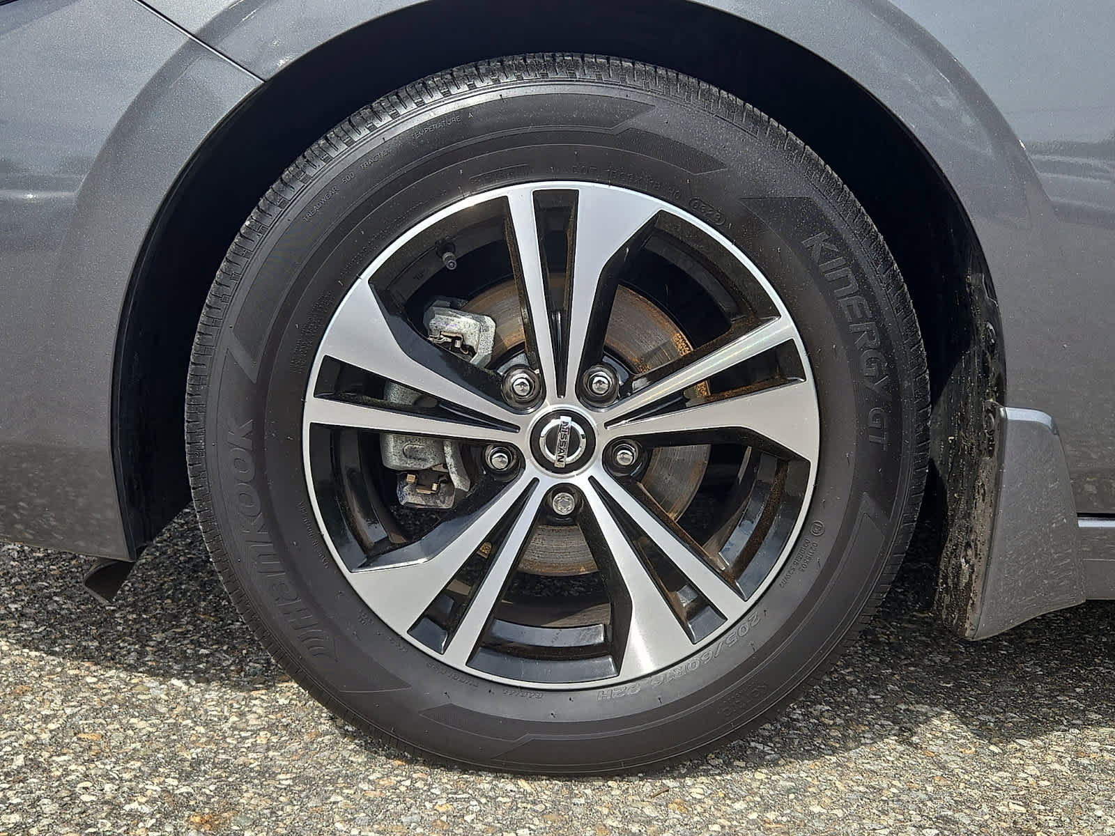 Used 2023 Nissan Sentra SV FWD image 9
