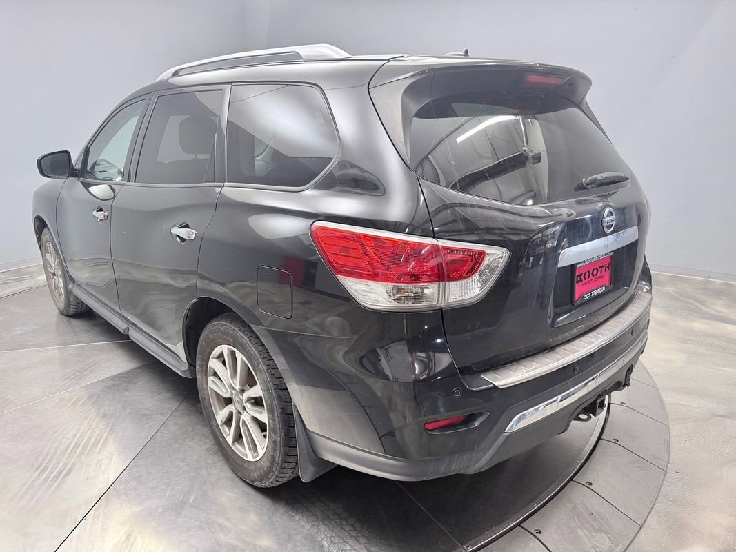 Used 2016 Nissan Pathfinder SV w/ SV Cold Weather Package AWD/4WD image 7