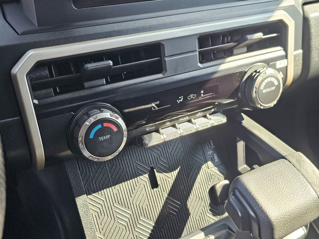 Used 2024 Toyota Tacoma SR RWD image 33