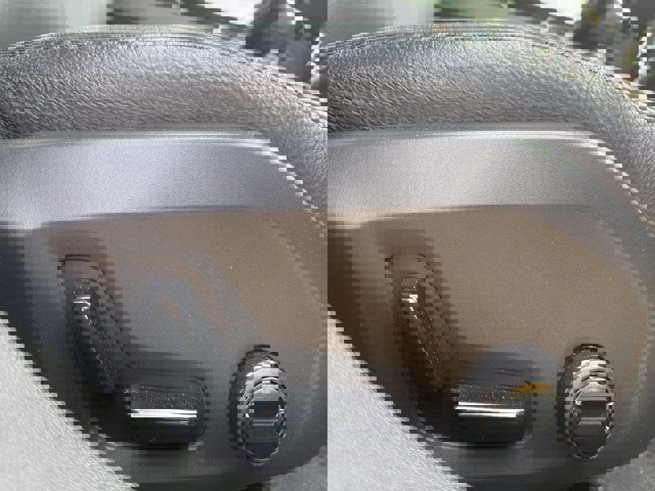 Certified 2023 Volvo S60 B5 Plus w/ Climate Package FWD image 12