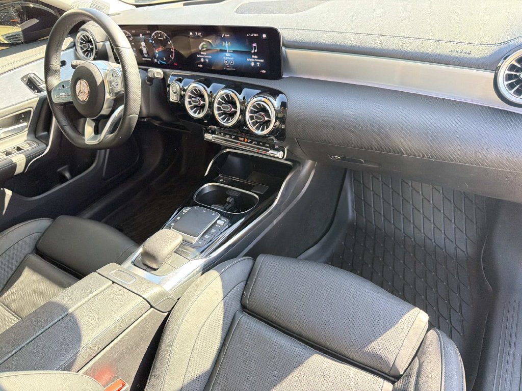 Used 2022 Mercedes-Benz CLA 35 AMG 4MATIC image 13
