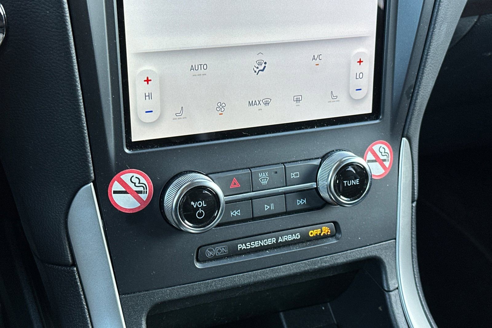 Certified 2024 Ford Edge SEL image 17