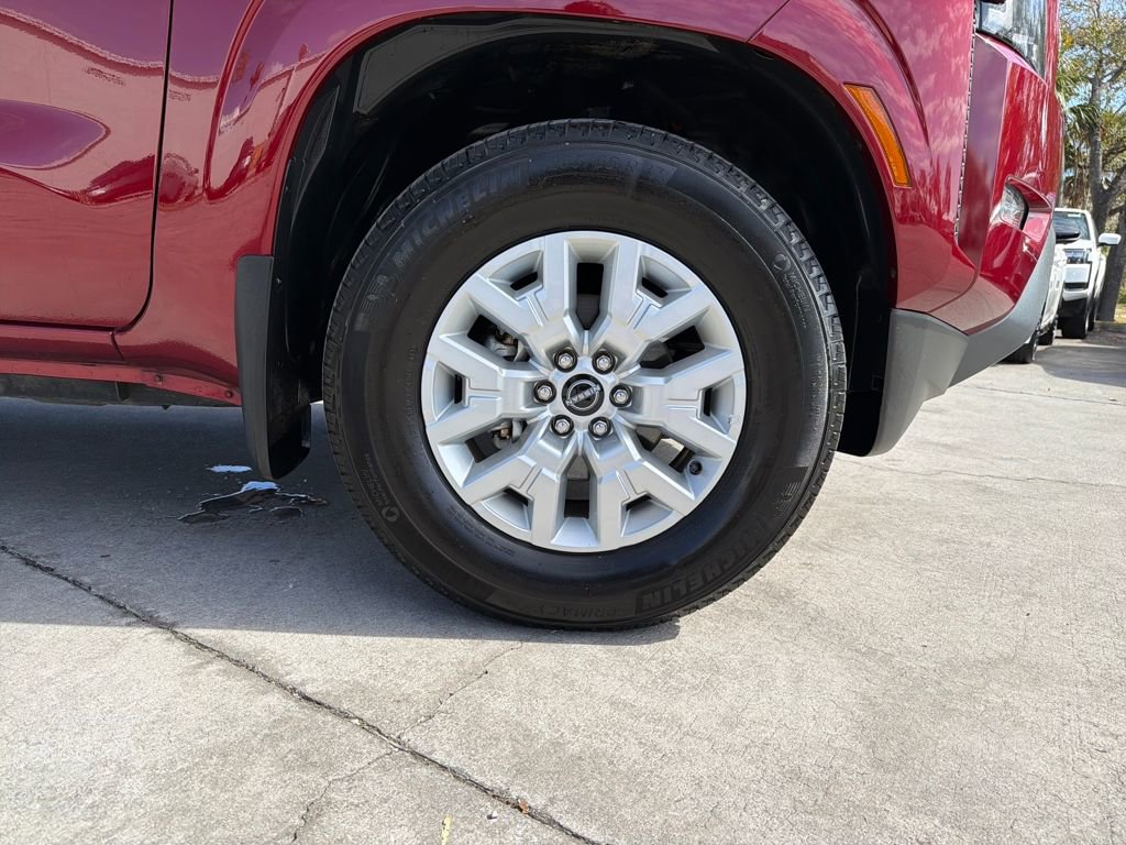 Used 2024 Nissan Frontier SV w/ SV Convenience Package image 11