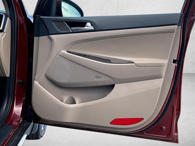 Used 2020 Hyundai Tucson Sport FWD image 19