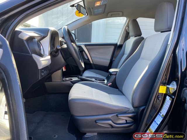 Used 2014 Toyota RAV4 LE image 23
