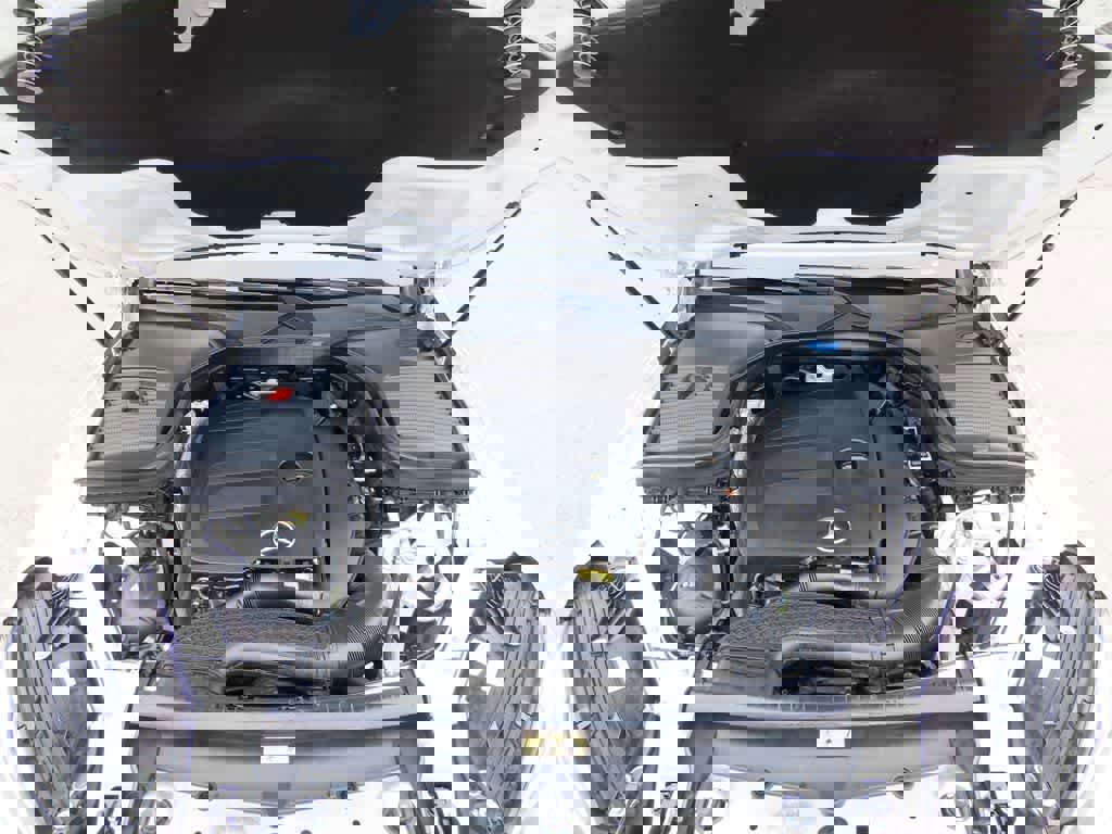 Used 2021 Mercedes-Benz GLC 300 4MATIC image 10