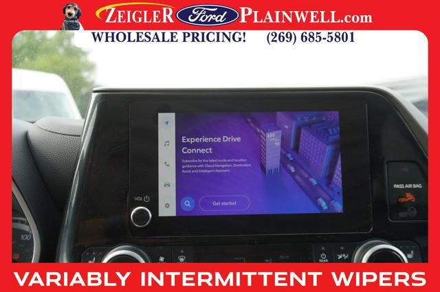 Used 2023 Toyota Highlander XLE image 23