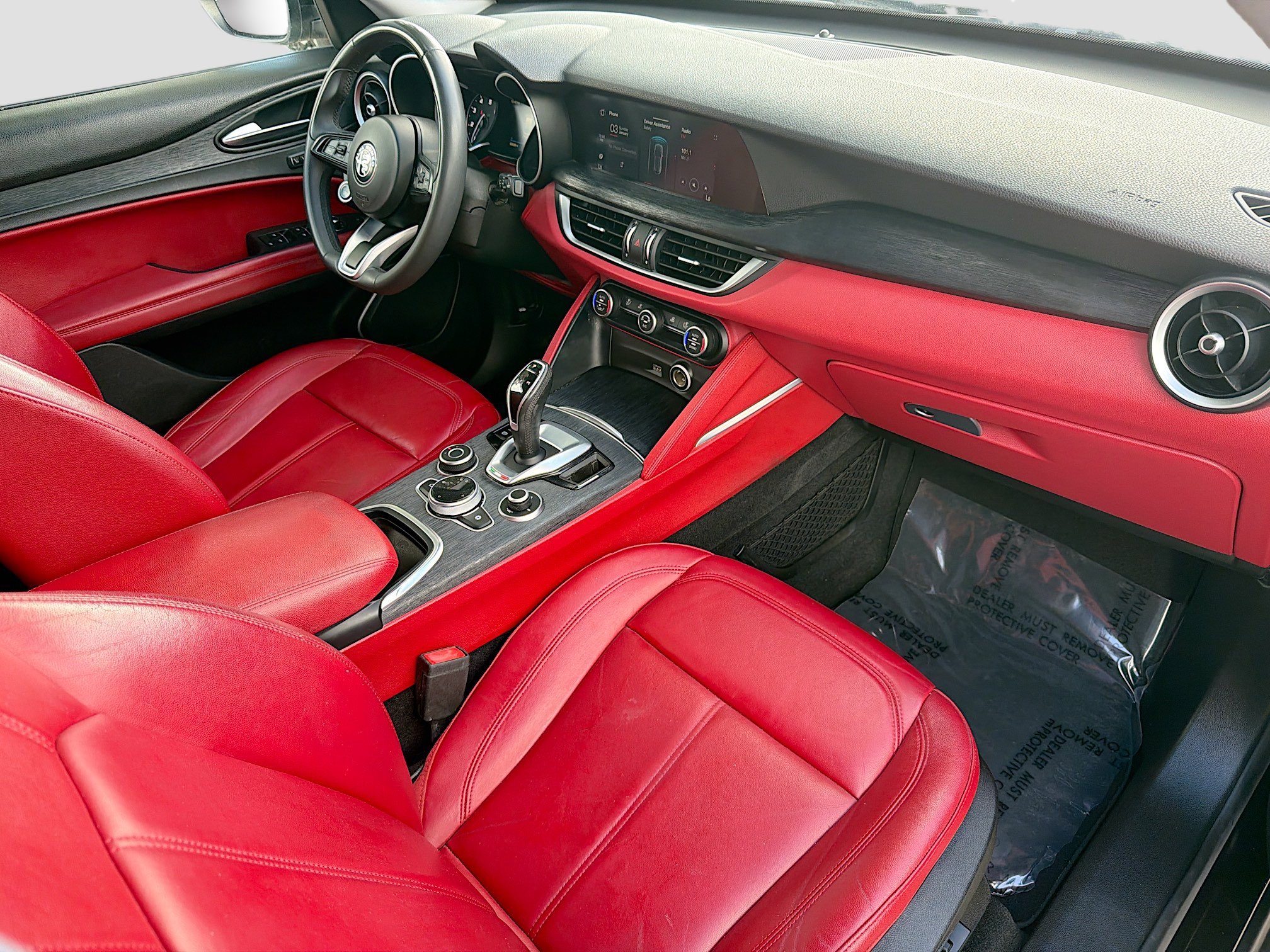 Used 2020 Alfa Romeo Stelvio Base image 15